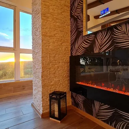 Lux Star-vila Za Odmor Дом отдыха *